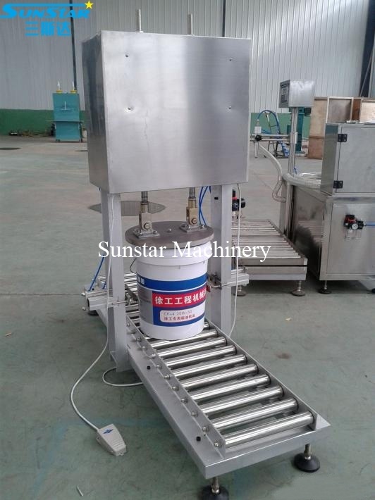 Semi automatic pneumatic capping machine of big bucket can