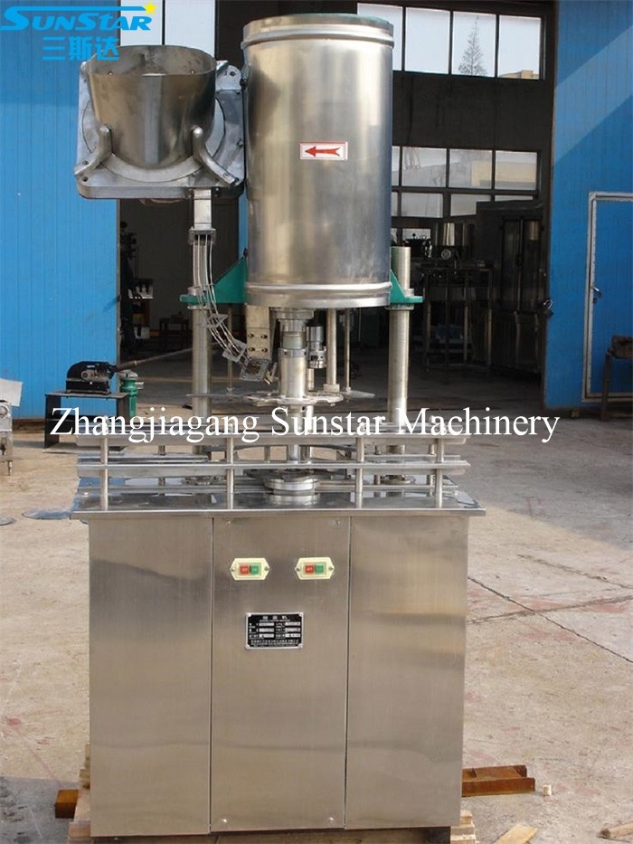 Full automatic plastic screw capping machine for water juice carbonated drink 2000bph