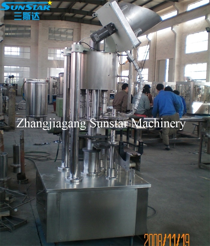 Full automatic plastic screw capper for water juice carbonated drink-6000bph